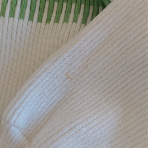 Sweater and Skirt set - Picture 3 of 3